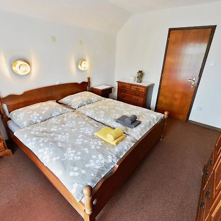 Holiday Home Davca เชียร์คโน ภายนอก รูปภาพ